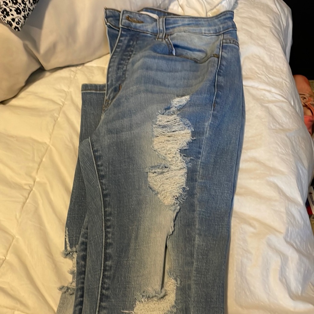 KanCan jeans sz 28 worn once super cute